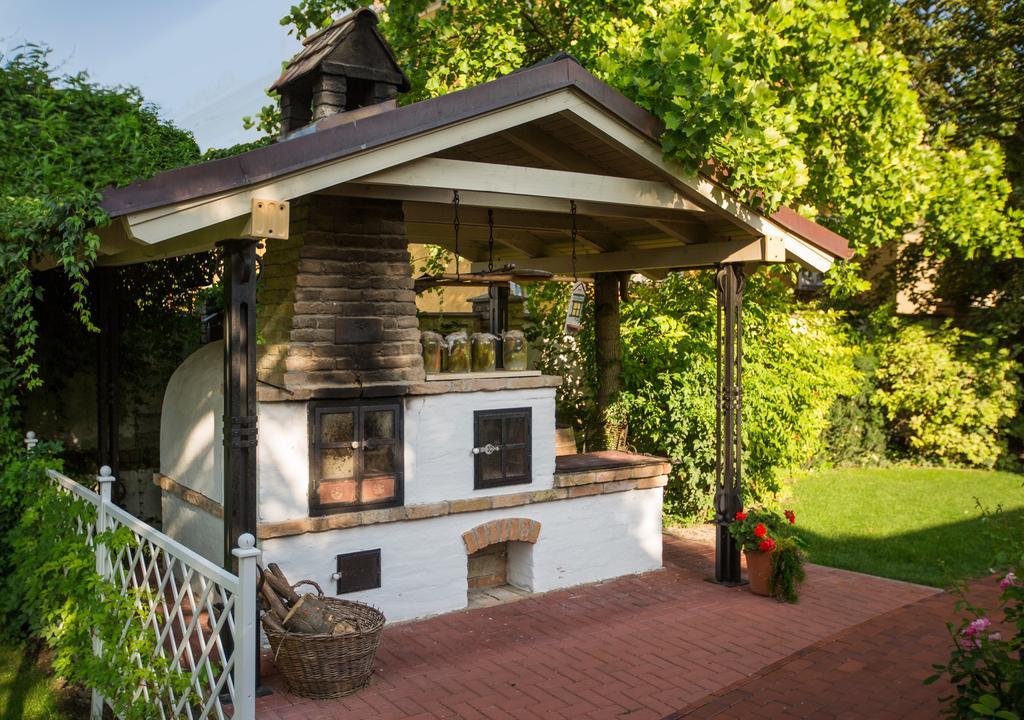 Villa Rosa Dunajska Streda Exterior photo
